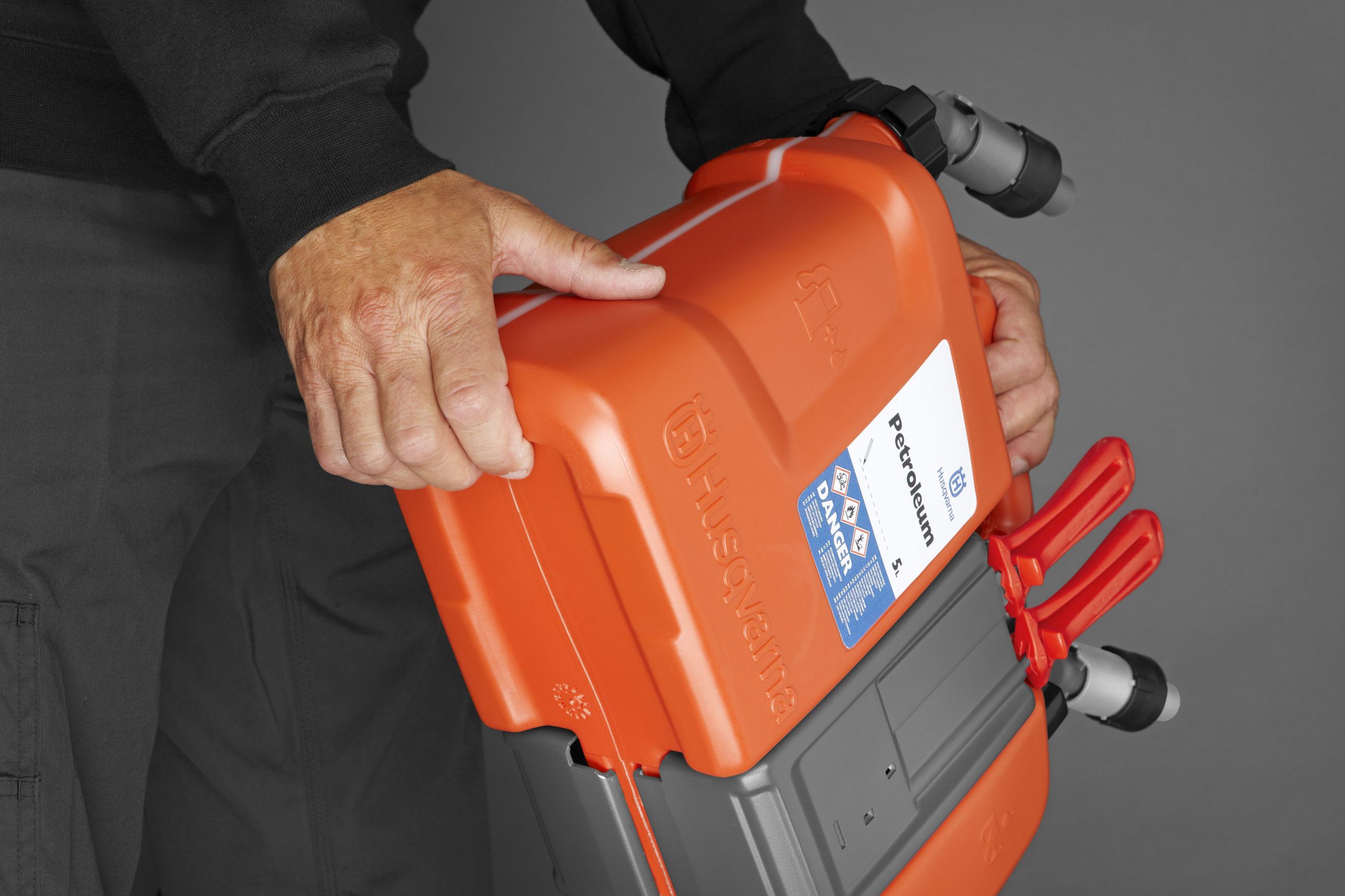 Husqvarna Kombikanister 6 Liter / 2,5 Liter – Geue Landtechnik