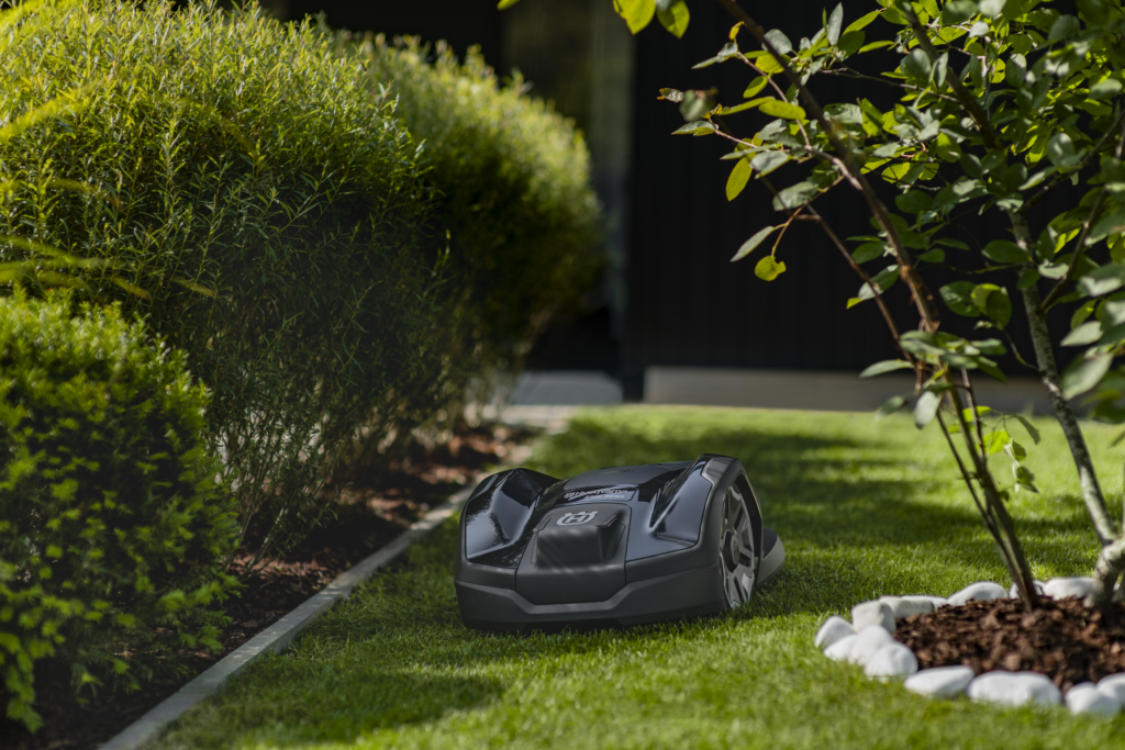 Husqvarna Automower® 310E NERA Hohmann Garten und Forstgeraete